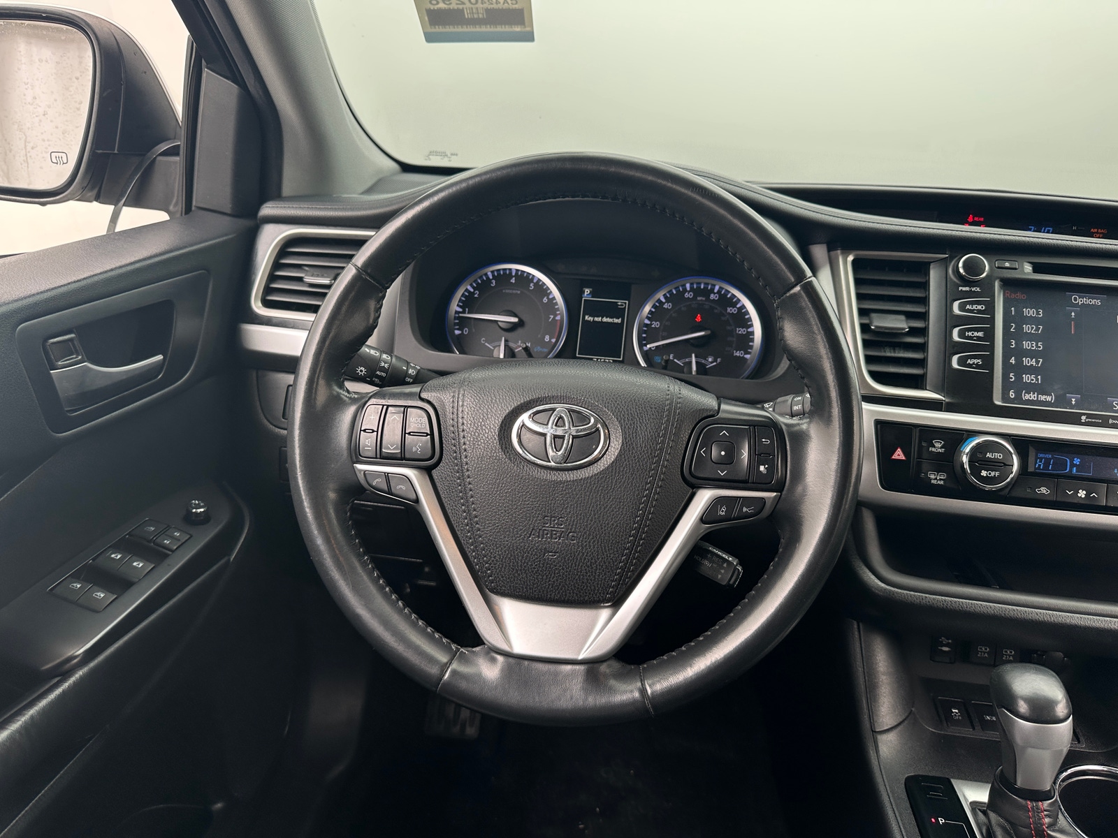 Thumbnail: 2019 Toyota Highlander - 4