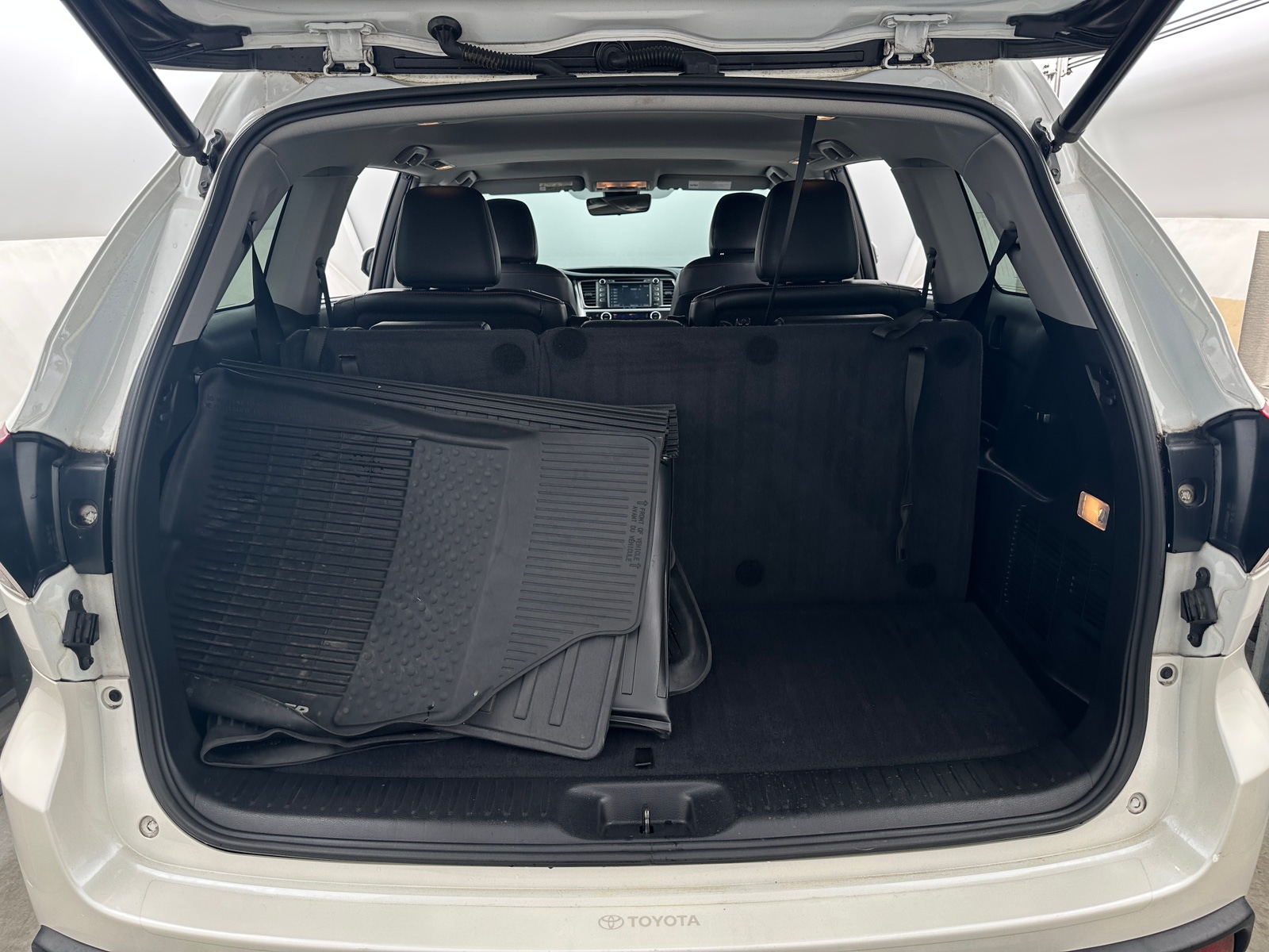 Thumbnail: 2019 Toyota Highlander - 6