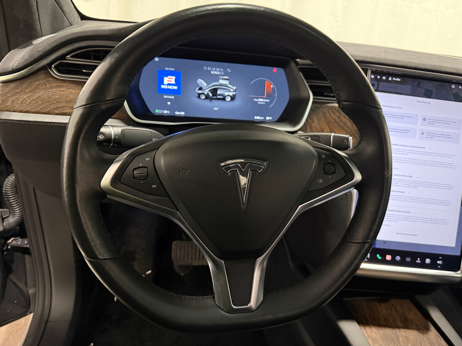 Thumbnail: 2017 Tesla Model X - 4