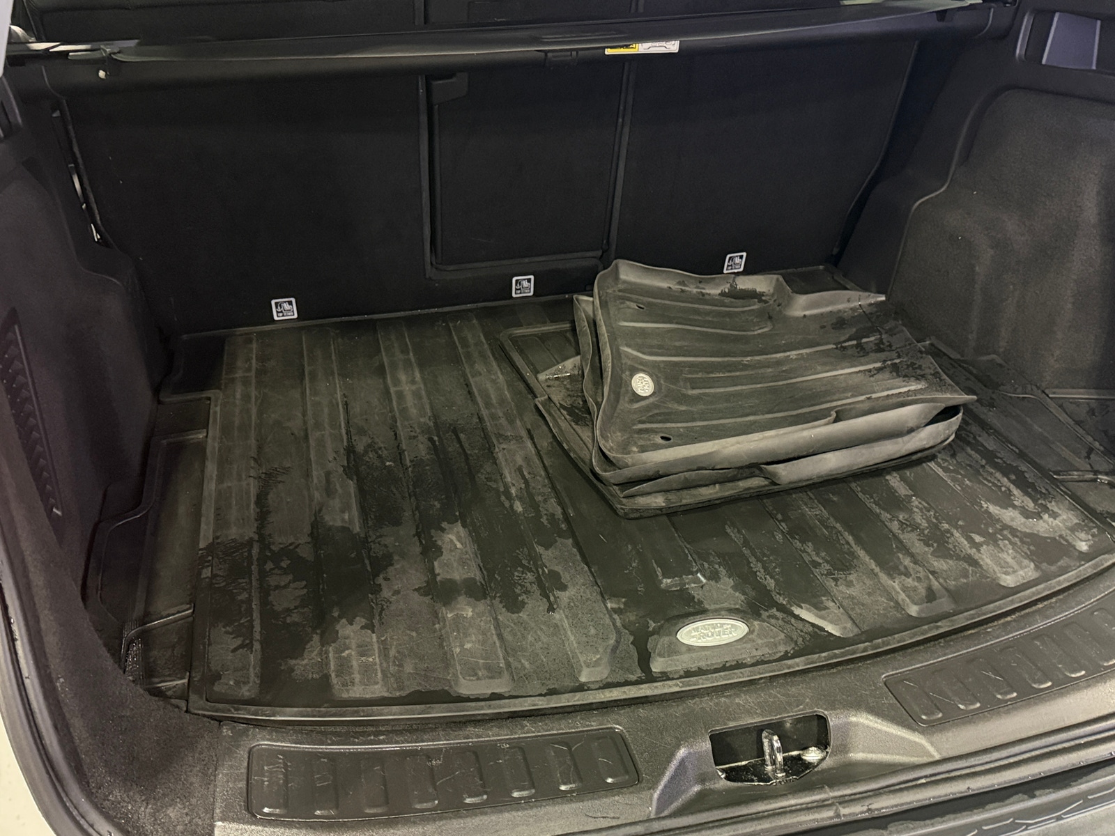 Thumbnail: 2019 Land Rover Discovery Sport - 6