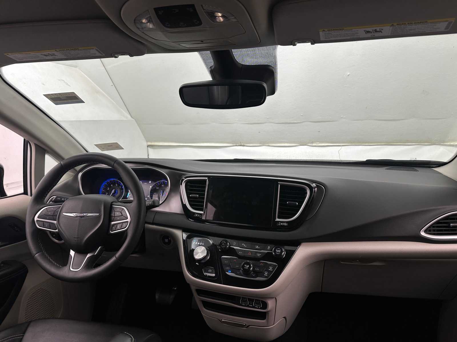 Thumbnail: 2024 Chrysler Pacifica - 2