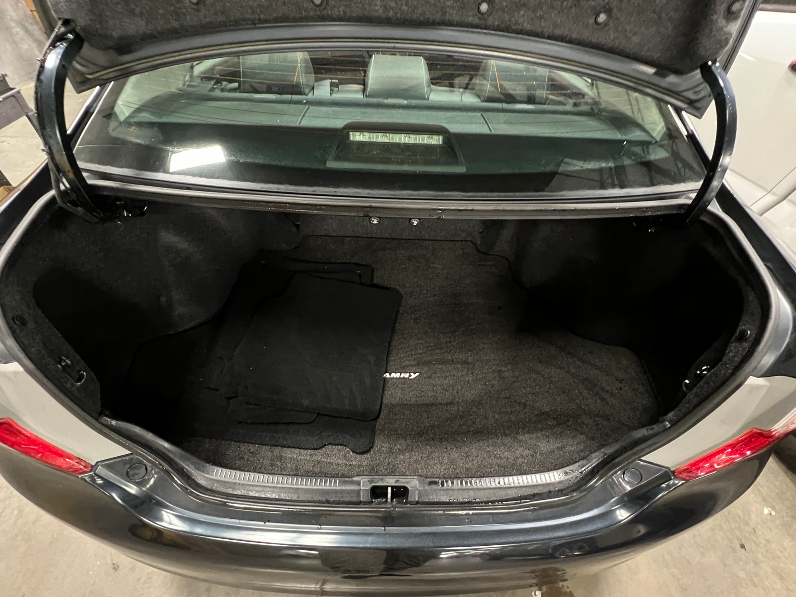 Thumbnail: 2012 Toyota Camry - 7