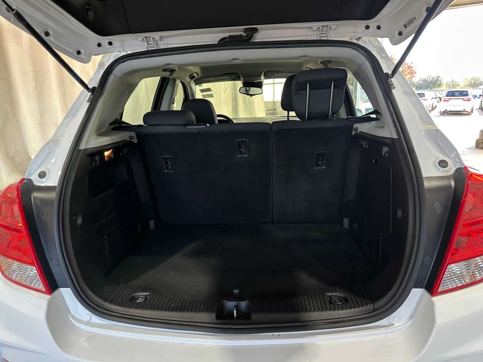 Thumbnail: 2019 Chevrolet Trax - 7