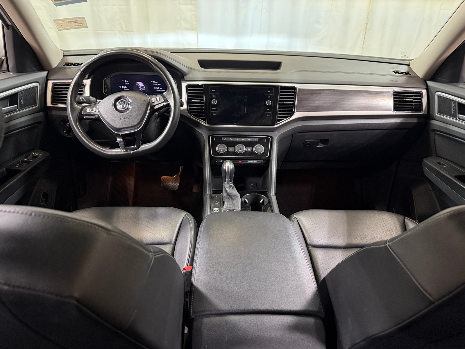 Thumbnail: 2019 Volkswagen Atlas - 2