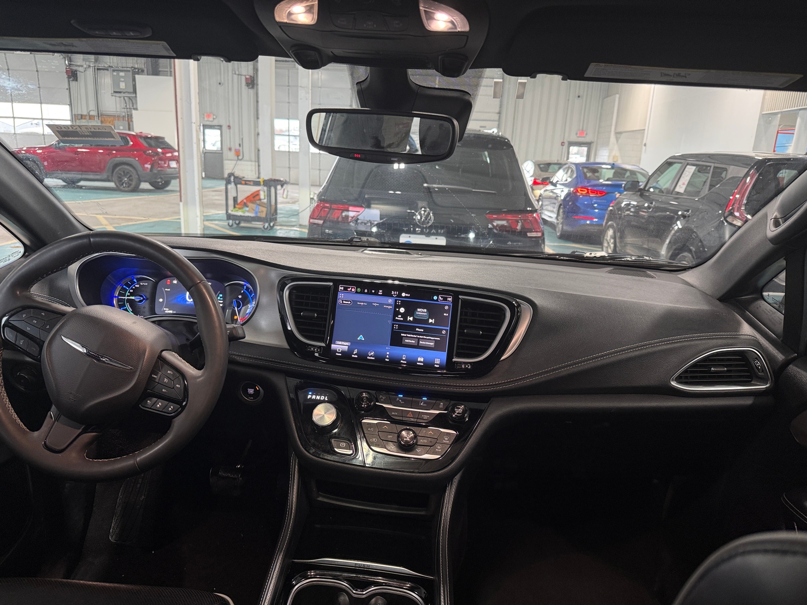 Thumbnail: 2024 Chrysler Pacifica - 2