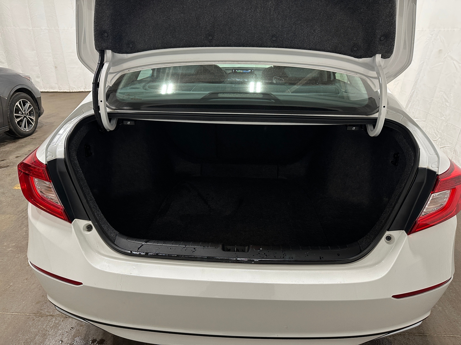 Thumbnail: 2019 Honda Accord - 6