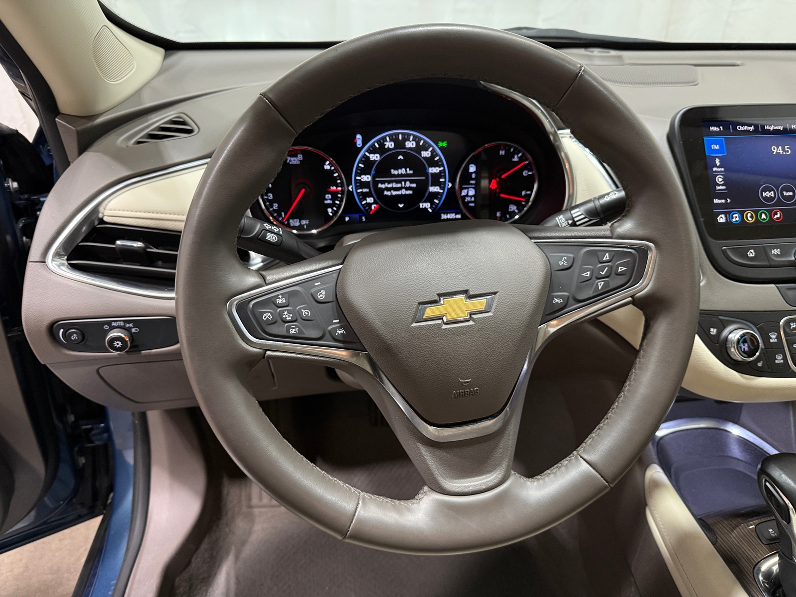 Thumbnail: 2024 Chevrolet Malibu - 4