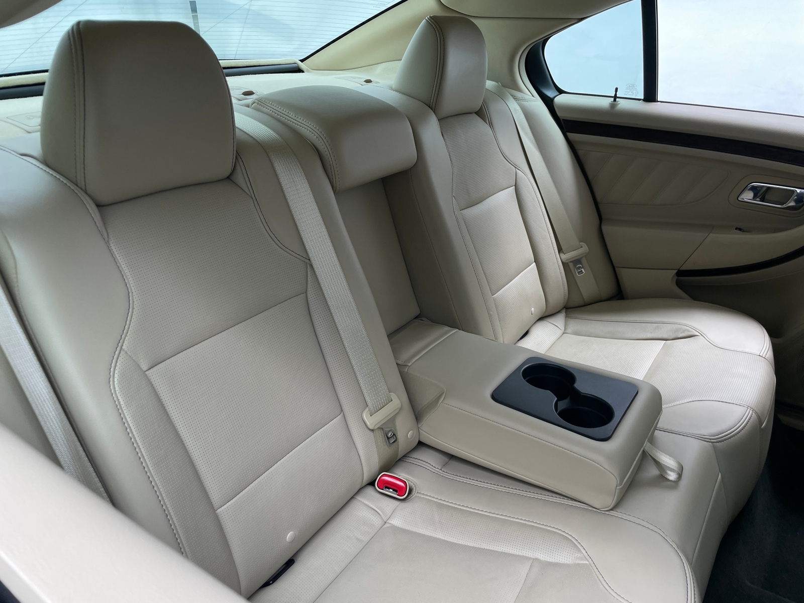 Thumbnail: 2018 Ford Taurus - 5