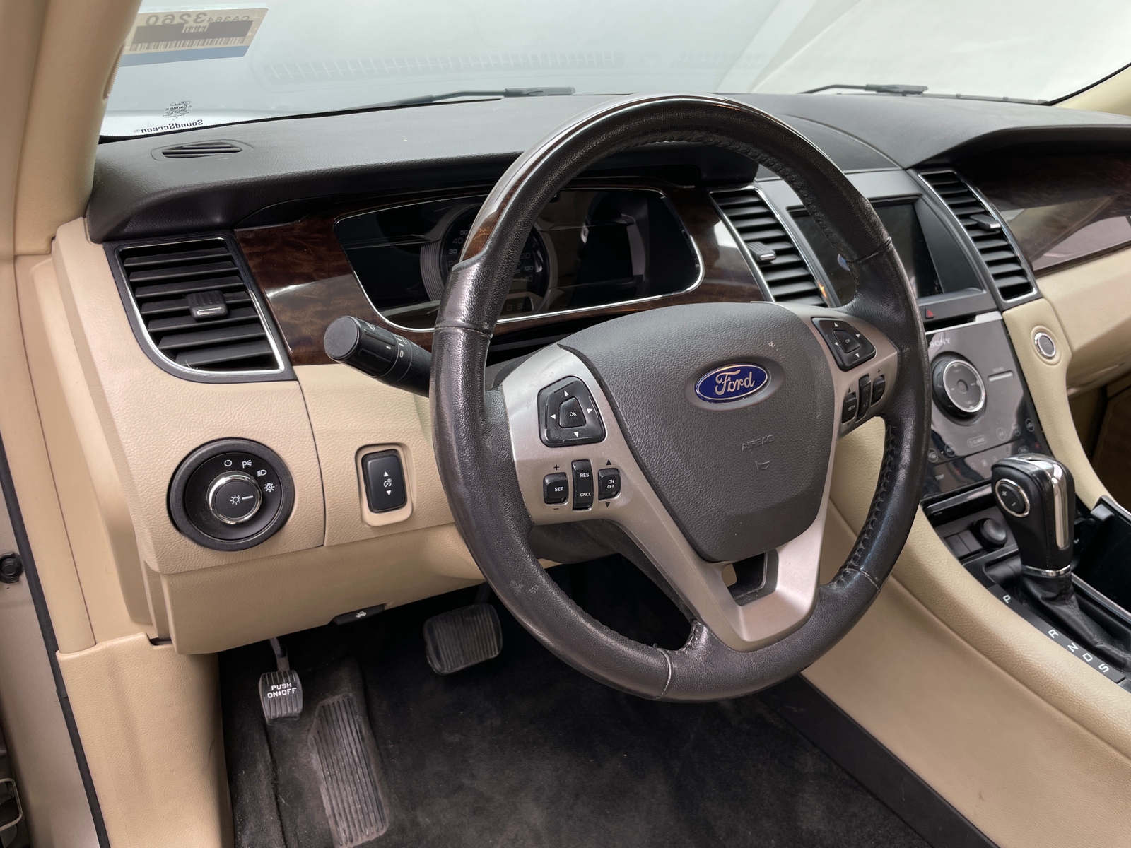 Thumbnail: 2018 Ford Taurus - 4