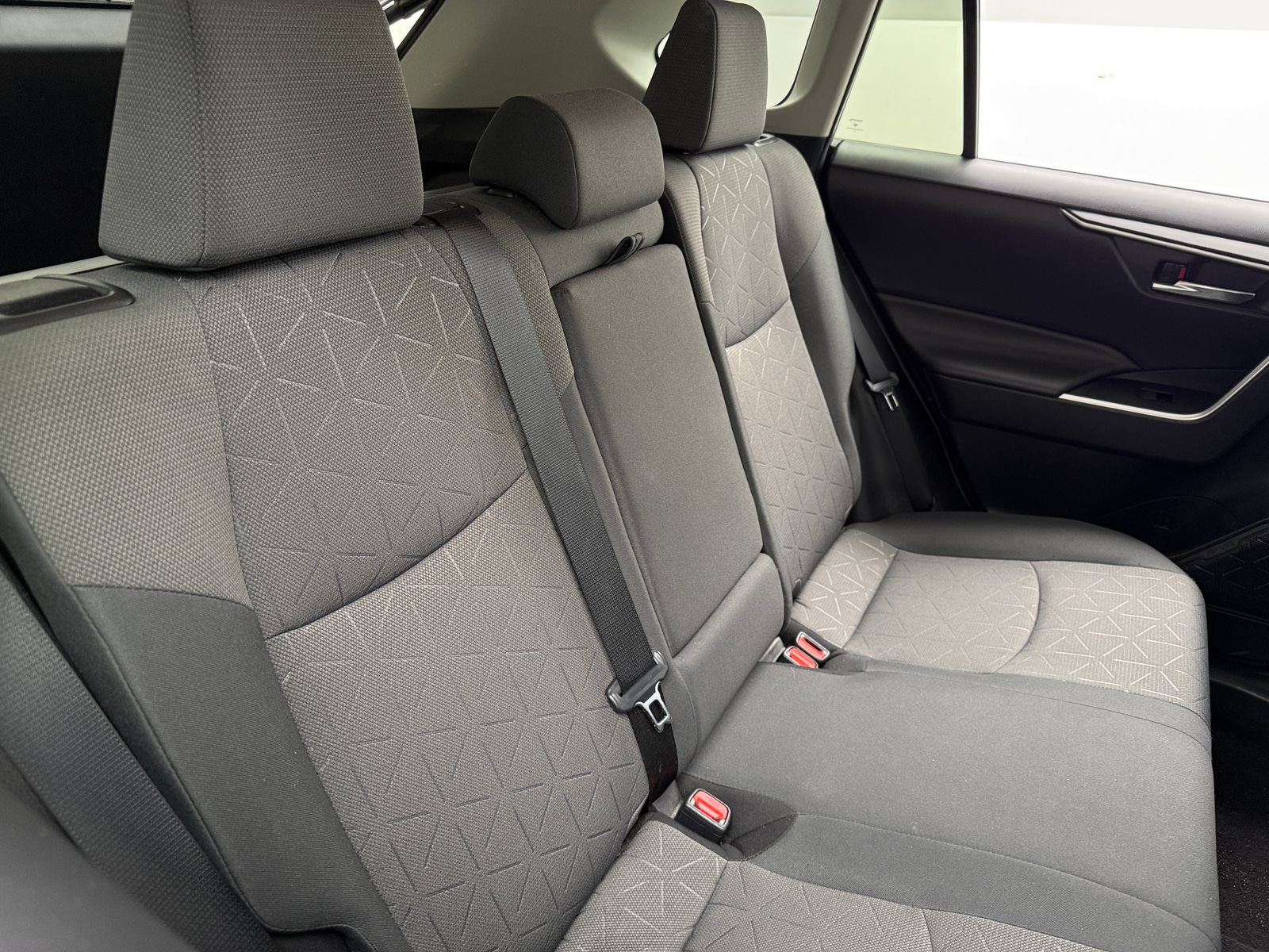 Thumbnail: 2019 Toyota RAV4 - 6