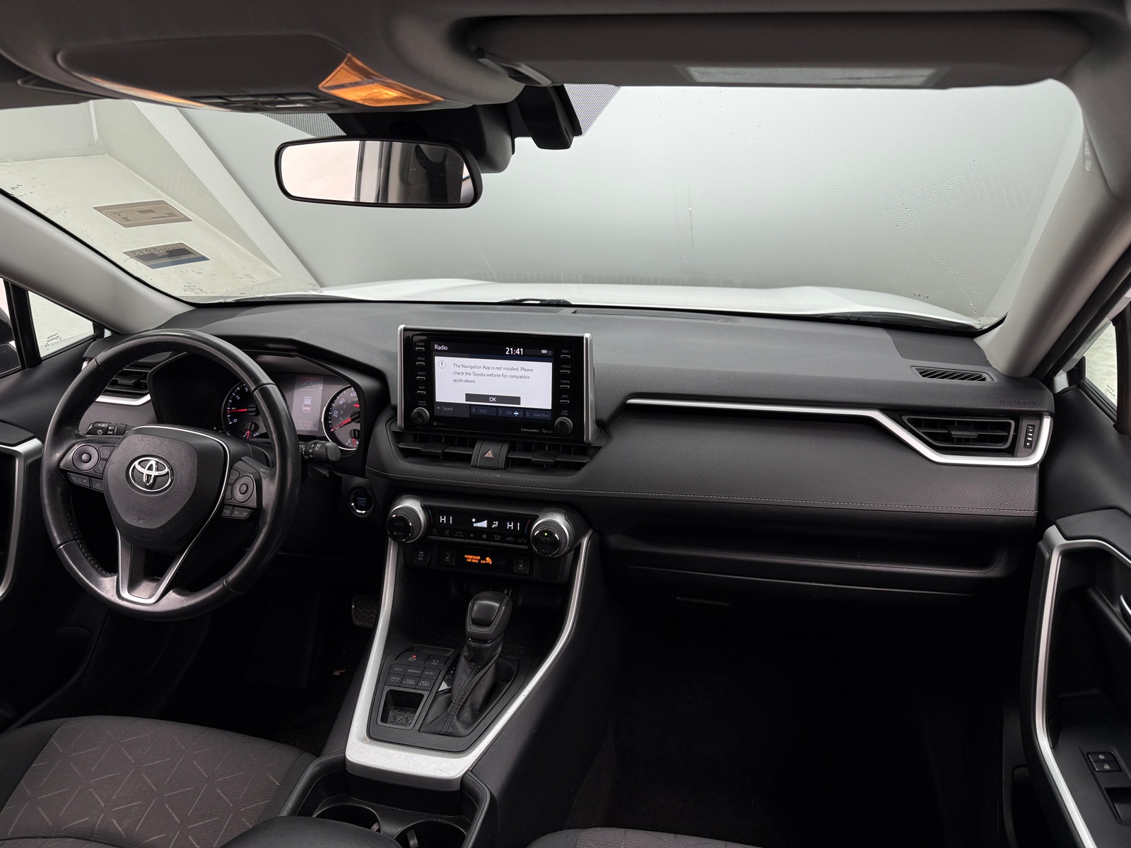 Thumbnail: 2019 Toyota RAV4 - 3