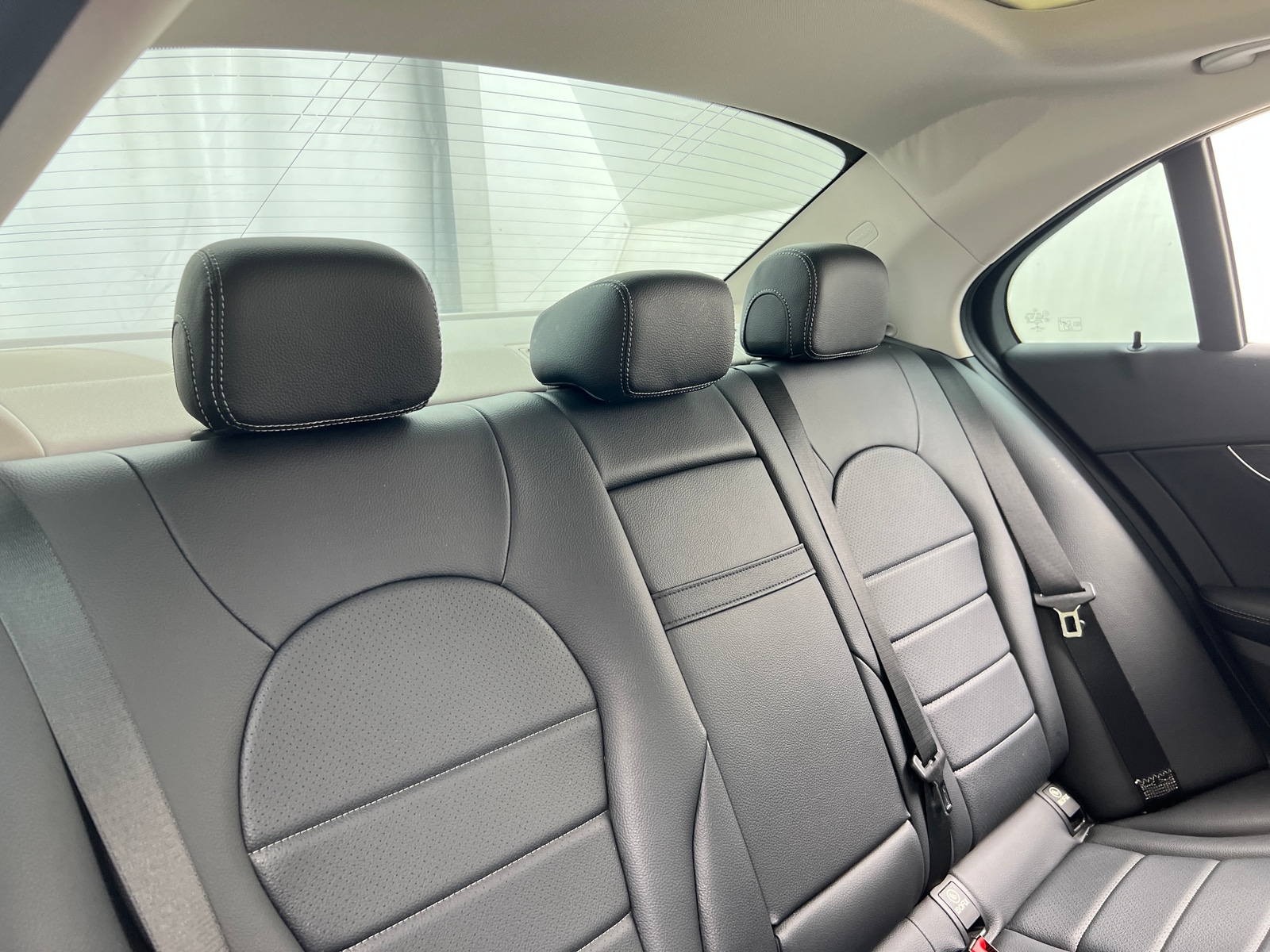 Thumbnail: 2016 Mercedes-Benz C-Class - 5