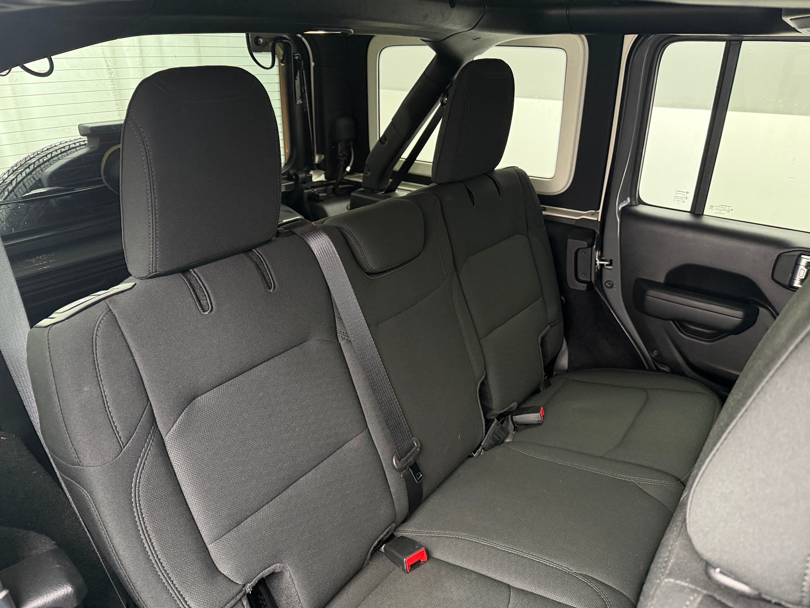 Thumbnail: 2022 Jeep Wrangler - 6