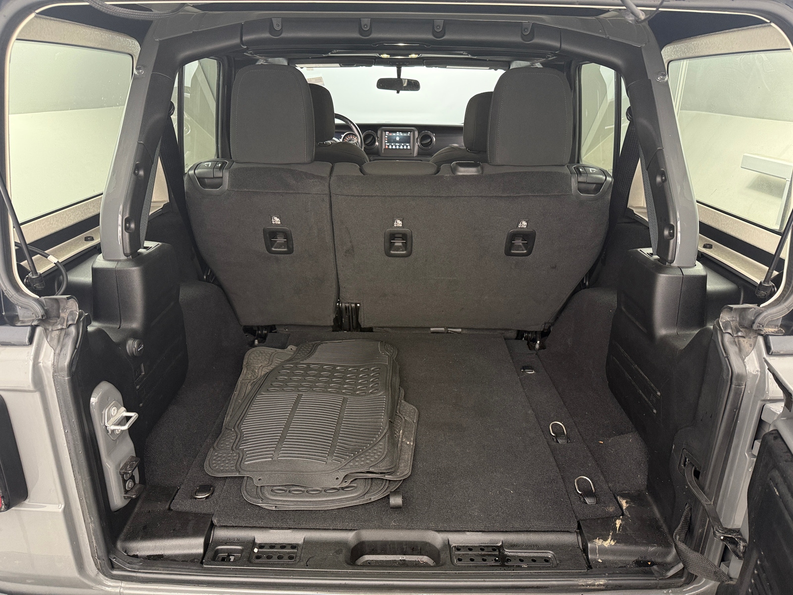 Thumbnail: 2022 Jeep Wrangler - 7