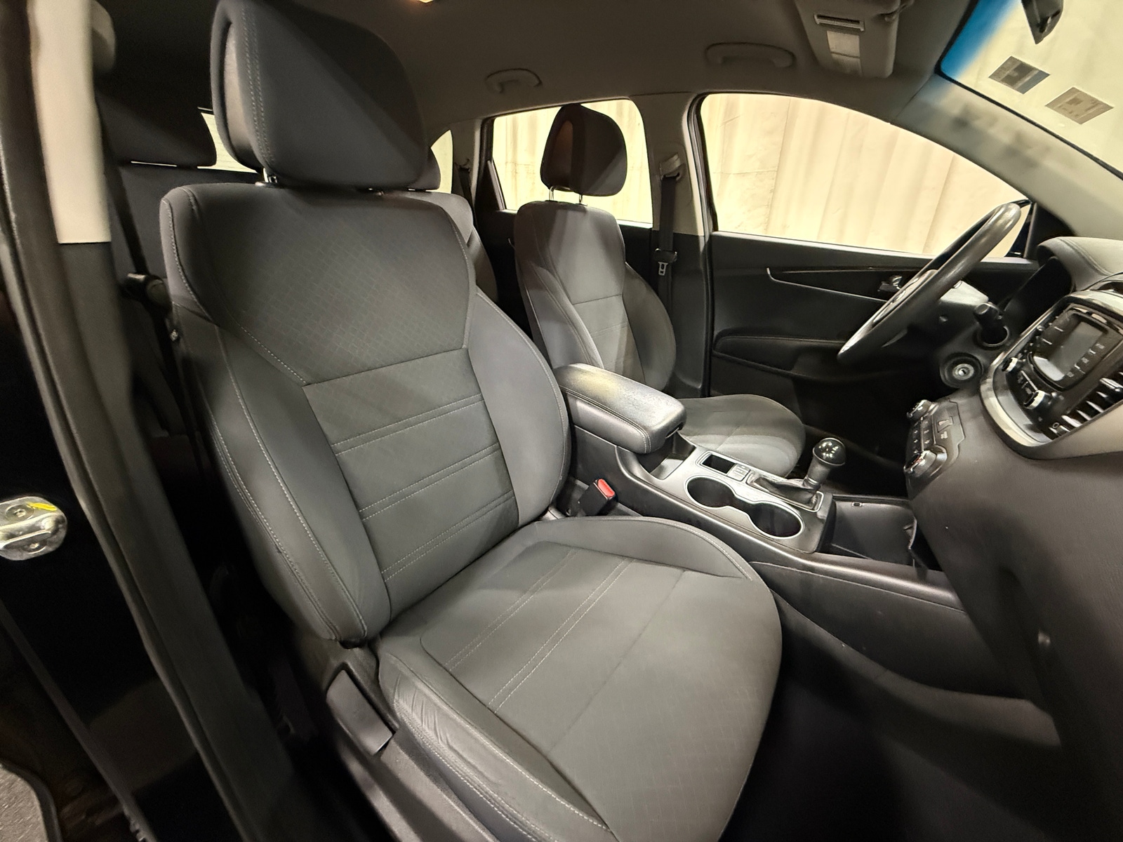 Thumbnail: 2016 Kia Sorento - 2