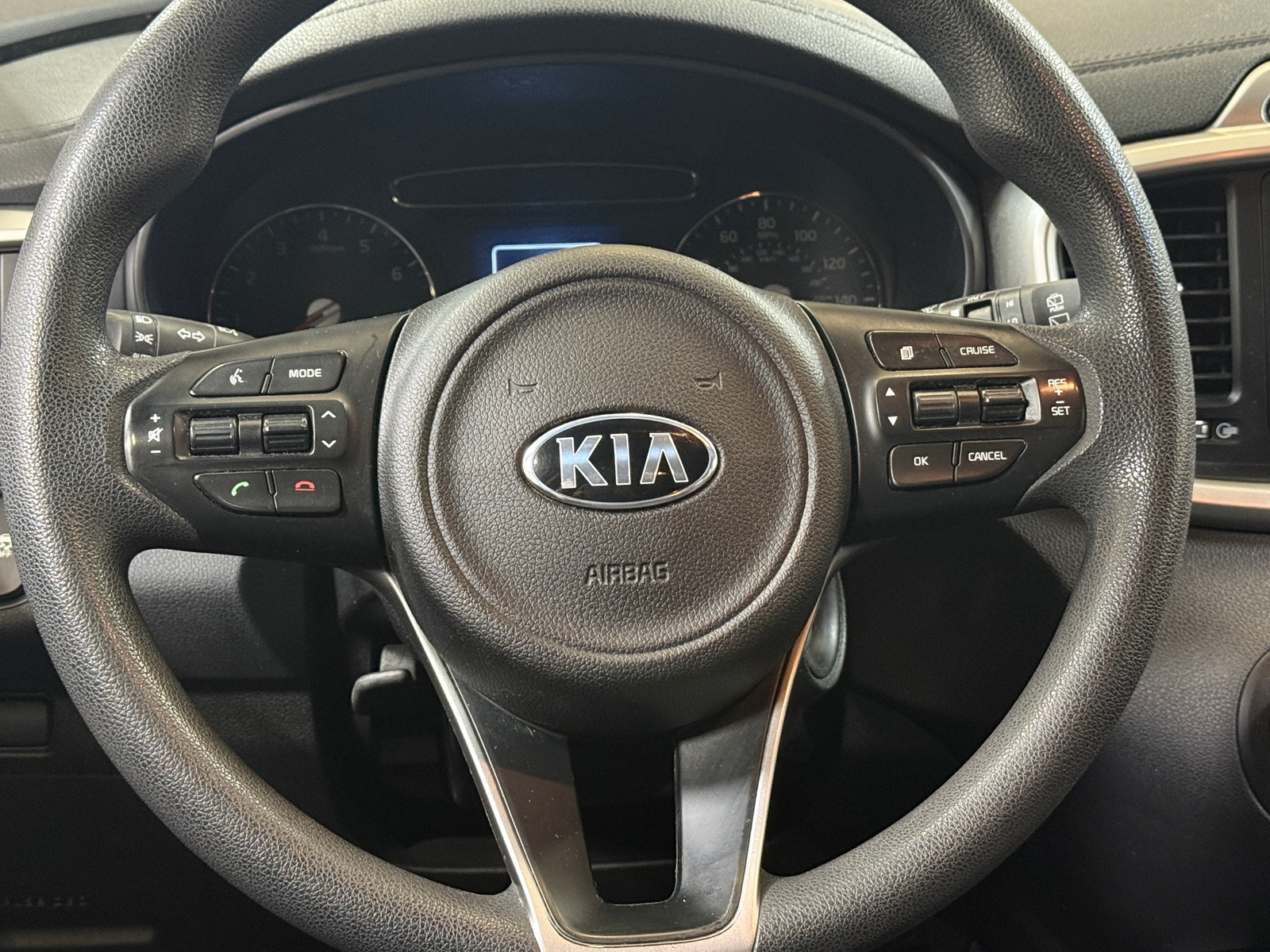 Thumbnail: 2016 Kia Sorento - 5