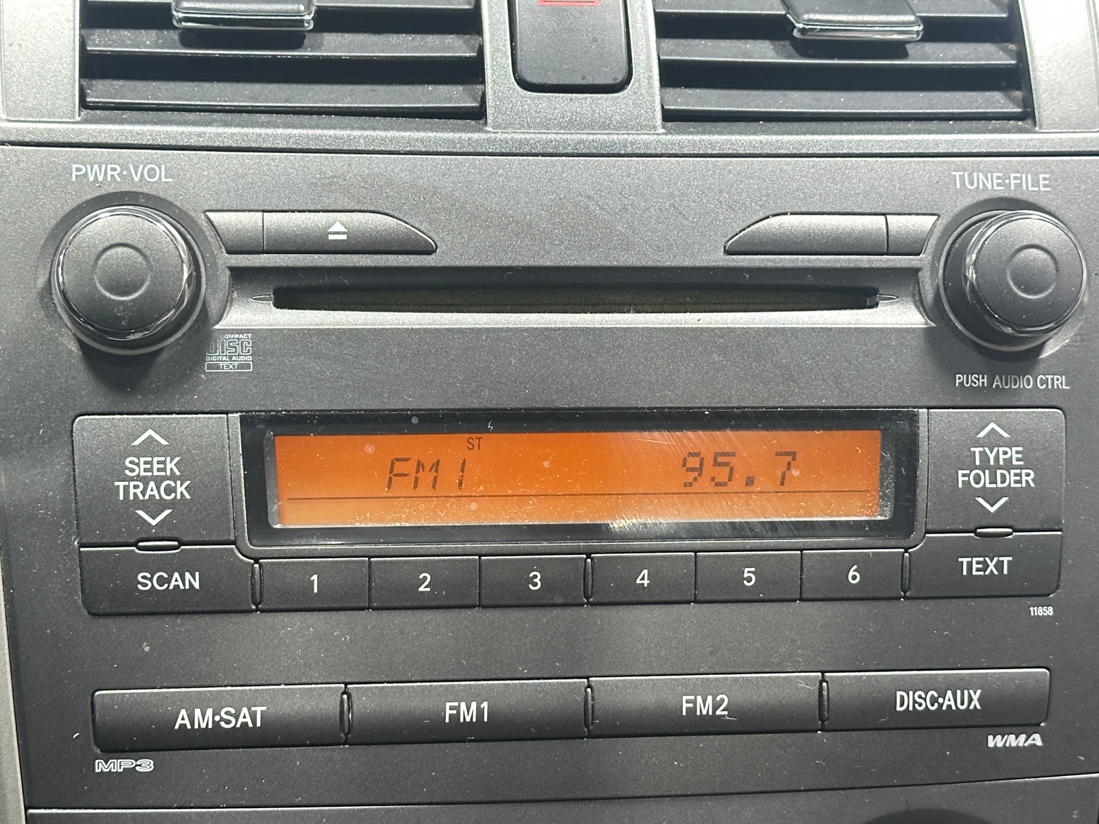 Thumbnail: 2011 Toyota Corolla - 4