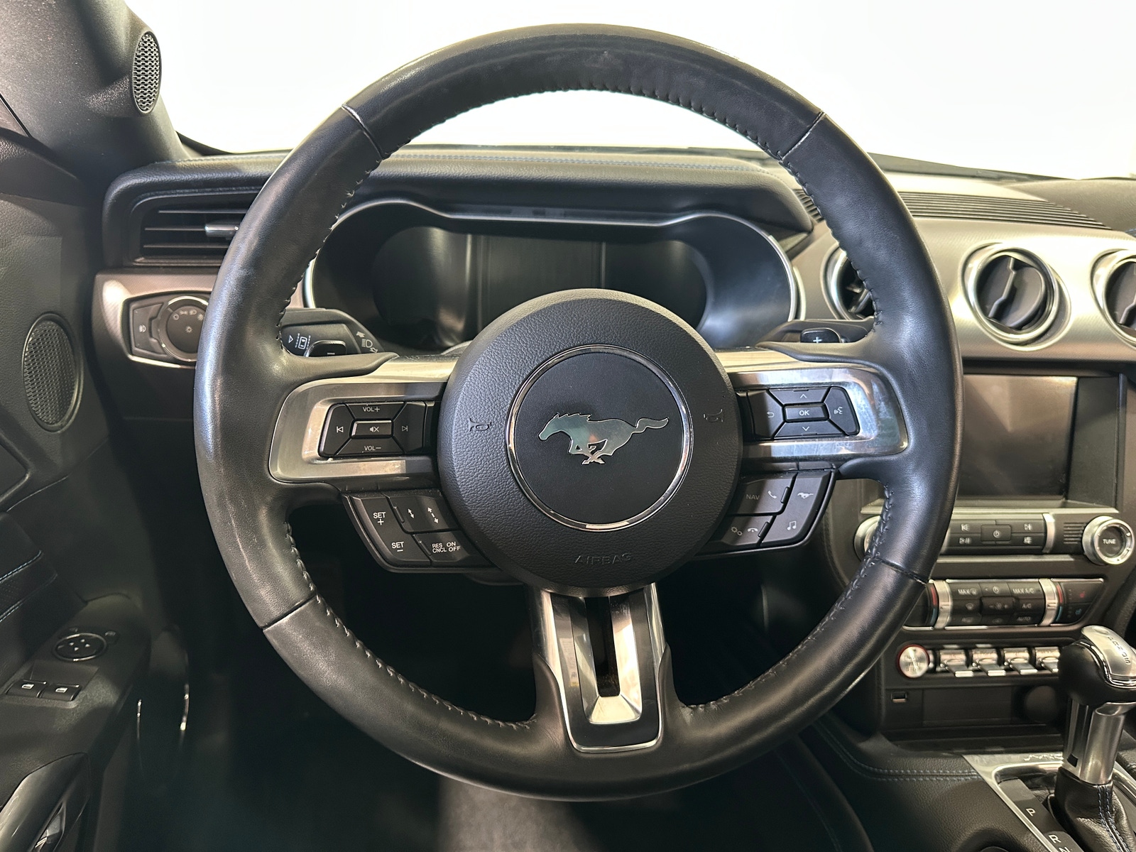 Thumbnail: 2019 Ford Mustang - 4