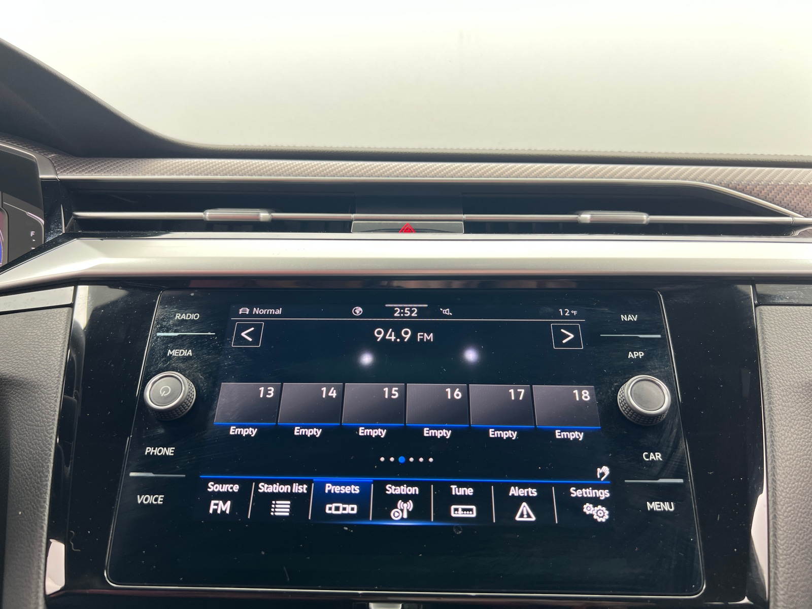 Thumbnail: 2023 Volkswagen Arteon - 3