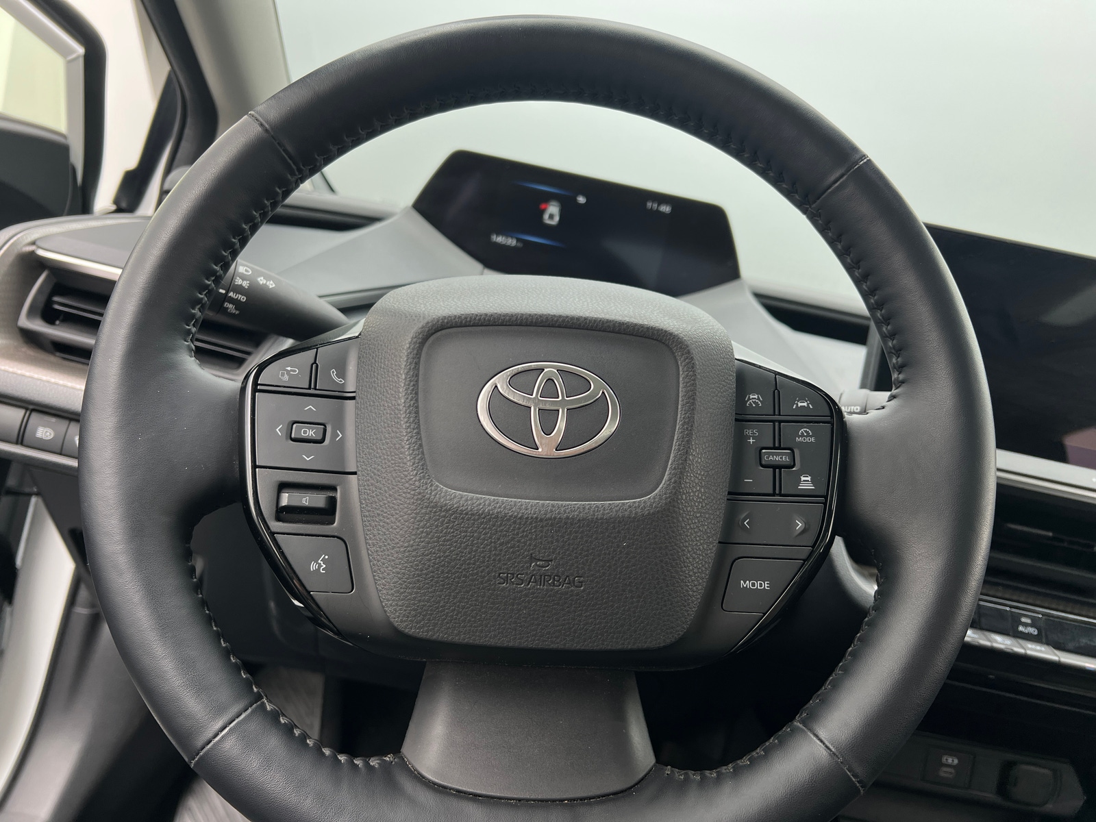 Thumbnail: 2025 Toyota Prius - 4