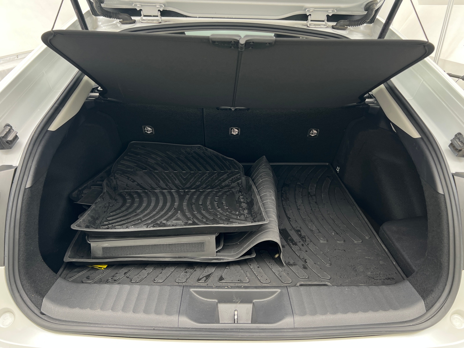 Thumbnail: 2025 Toyota Prius - 6