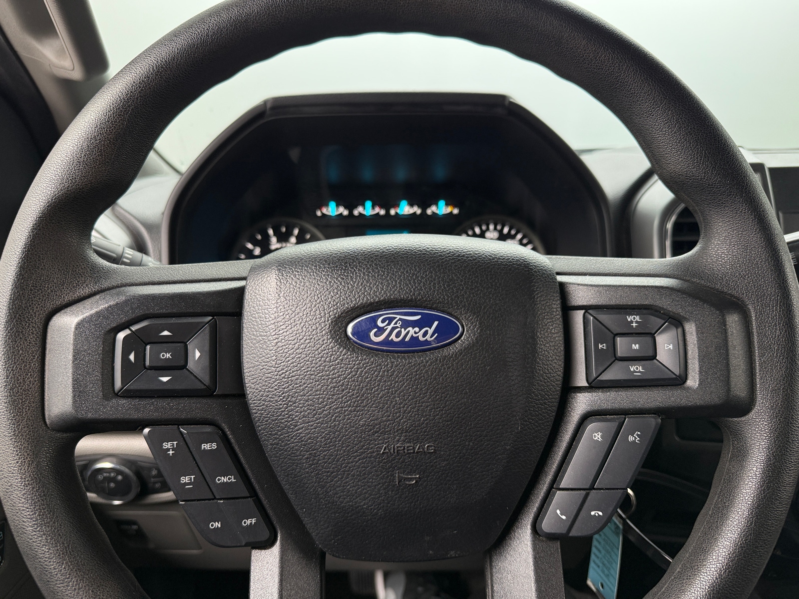 Thumbnail: 2020 Ford Econoline - 5