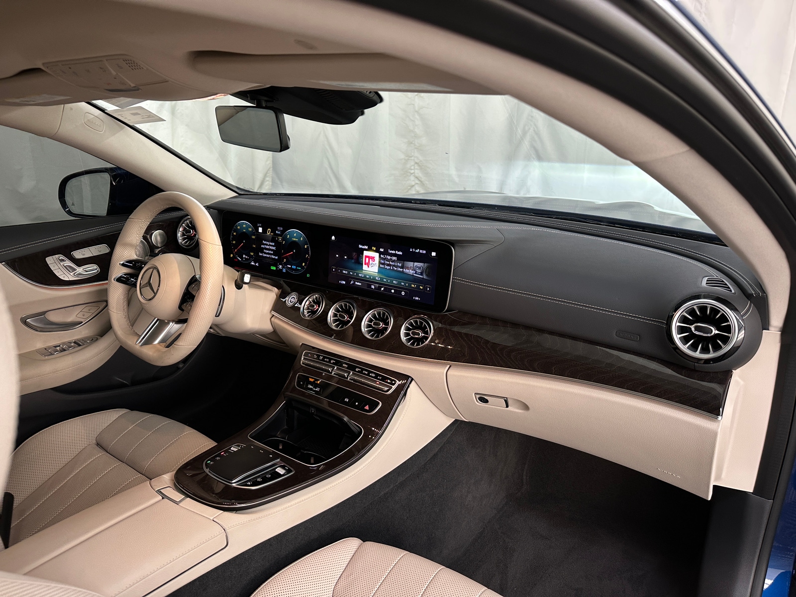 Thumbnail: 2022 Mercedes-Benz E-Class - 2