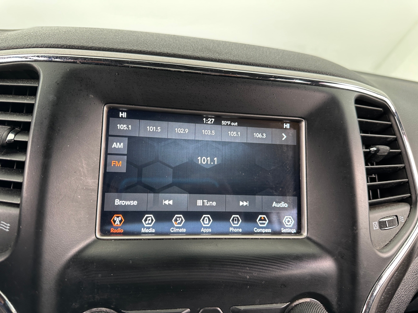 Thumbnail: 2018 Jeep Grand Cherokee - 4