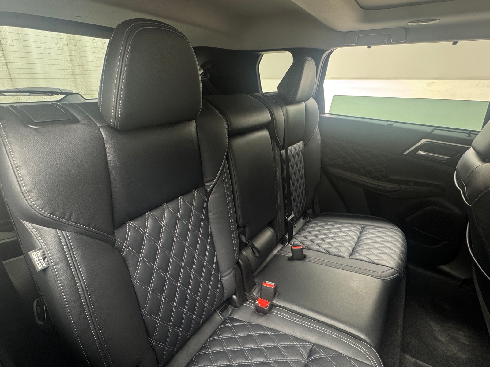 Thumbnail: 2023 Mitsubishi Outlander - 5