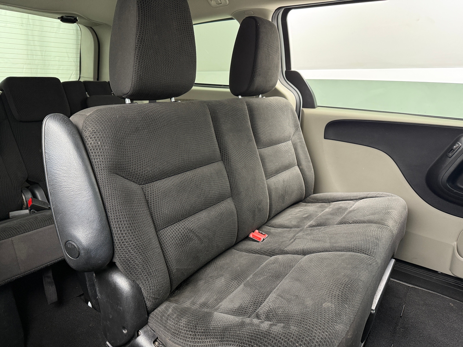 Thumbnail: 2020 Dodge Grand Caravan - 6