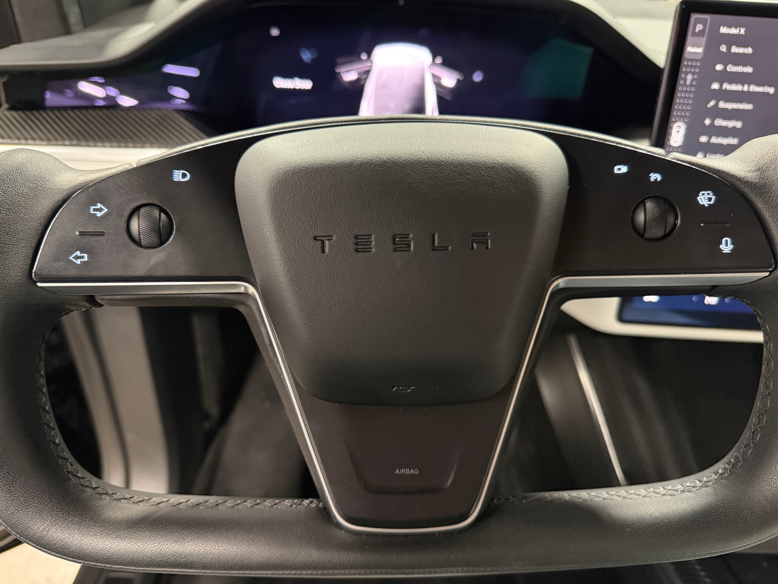 Thumbnail: 2022 Tesla Model X - 4