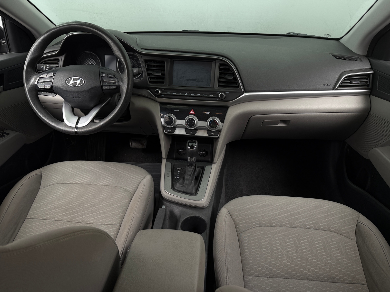 Thumbnail: 2019 Hyundai Elantra - 3