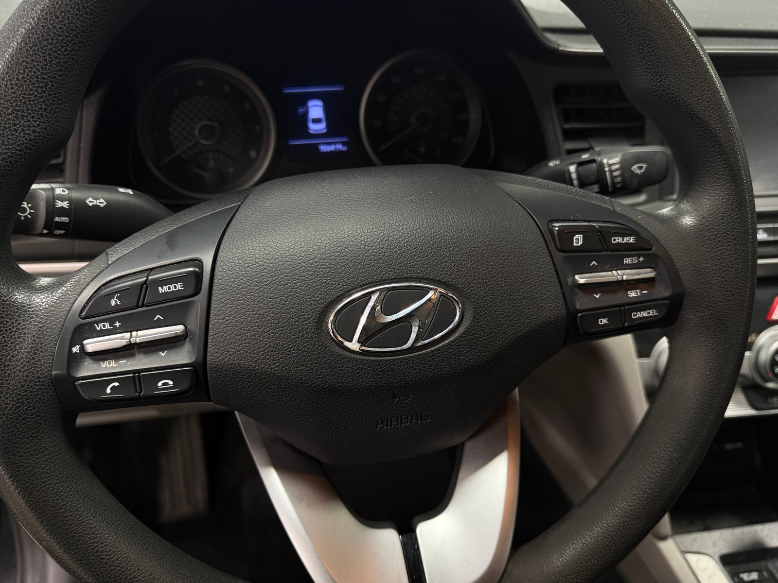 Thumbnail: 2019 Hyundai Elantra - 5