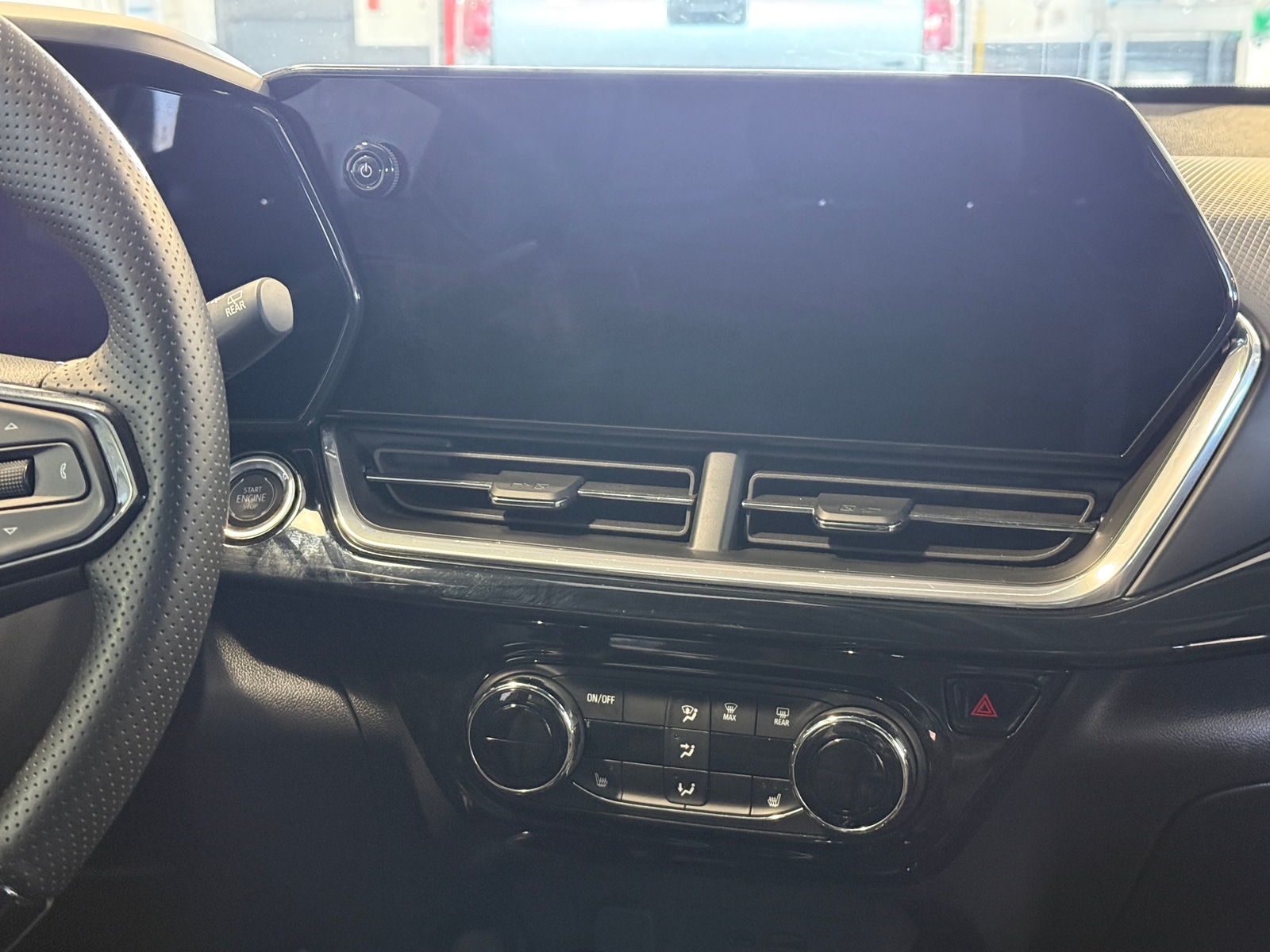 Thumbnail: 2024 Chevrolet Trax - 3