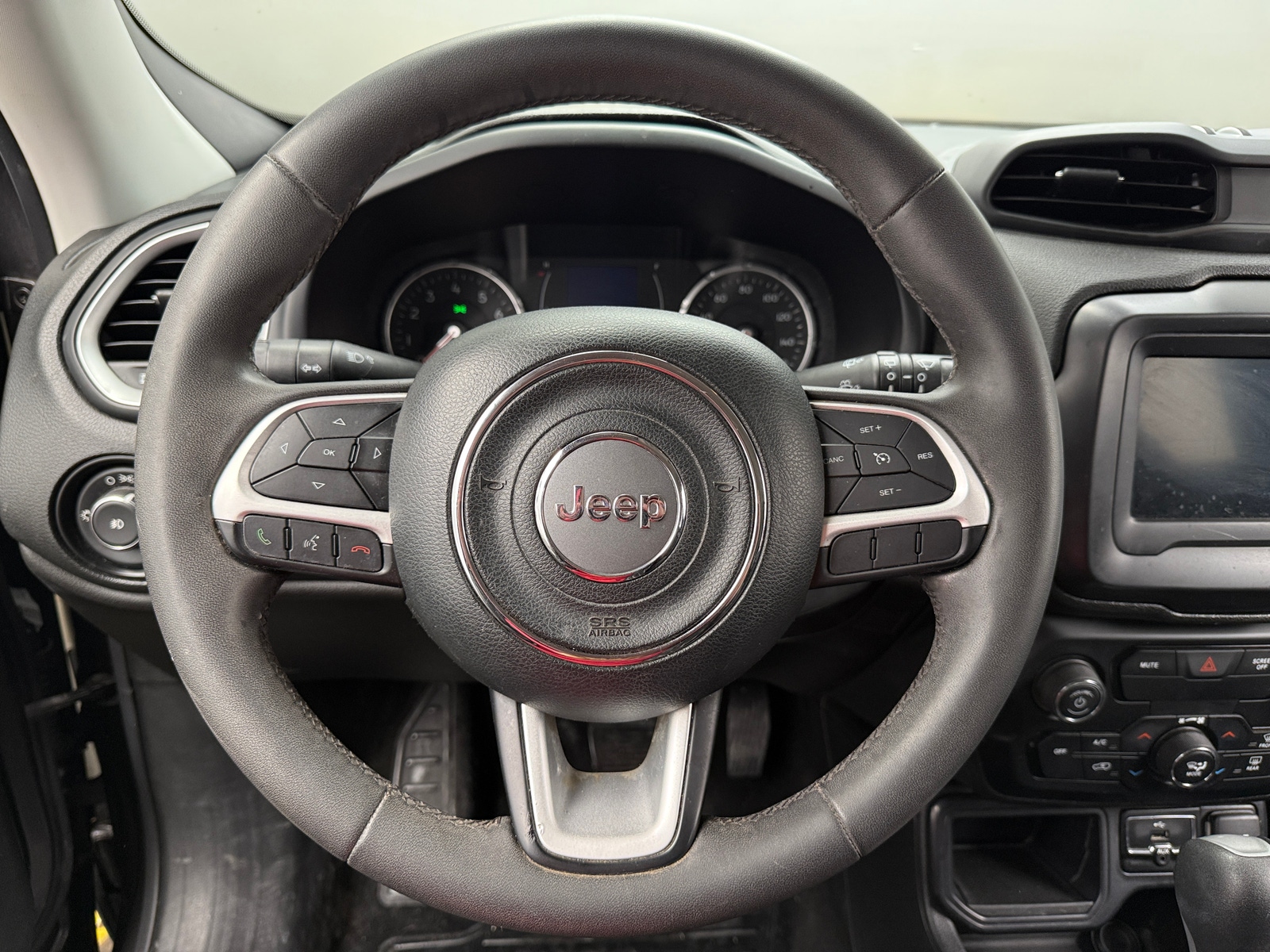 Thumbnail: 2018 Jeep Renegade - 5