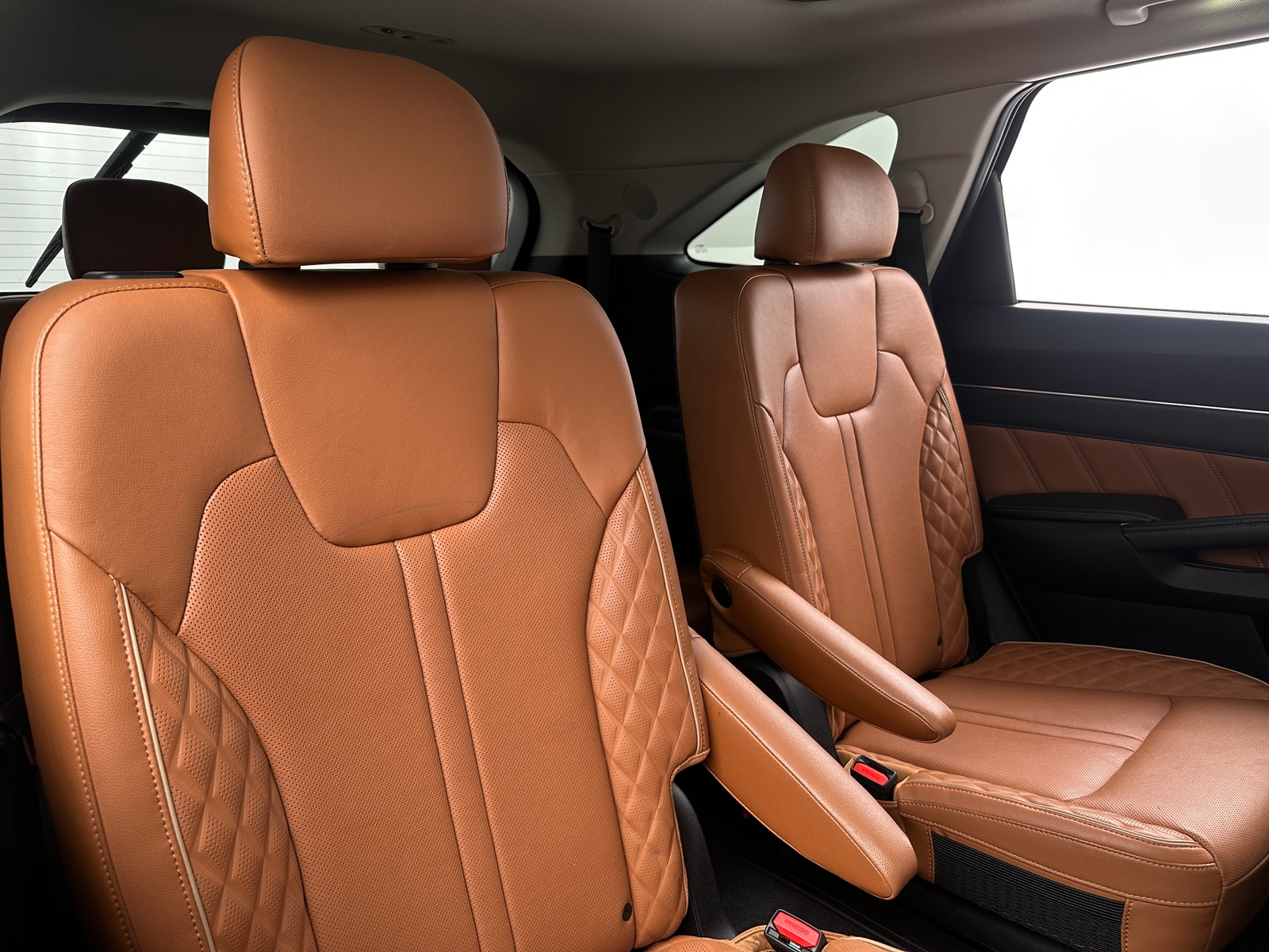 Thumbnail: 2022 Kia Sorento - 5