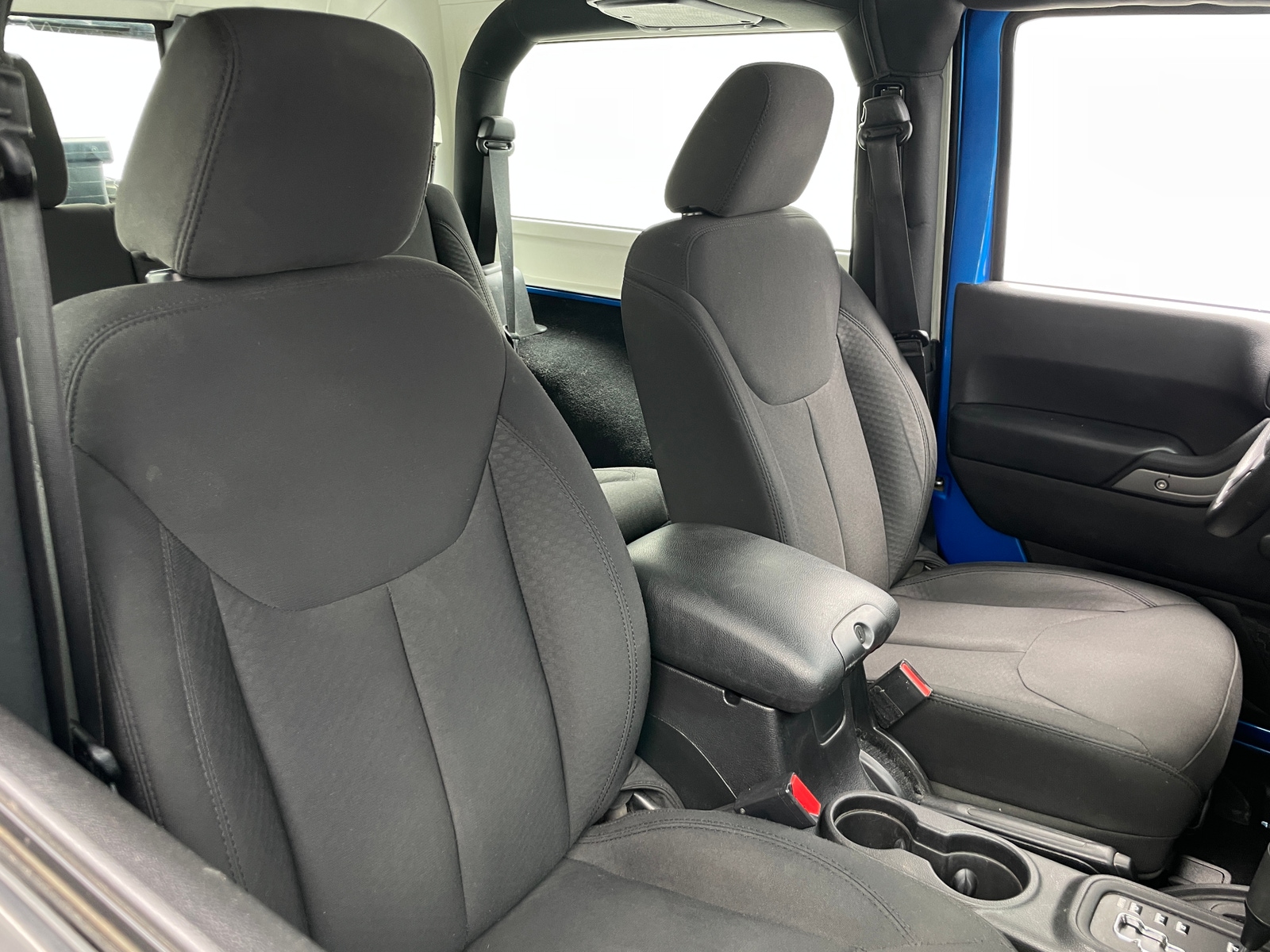 Thumbnail: 2016 Jeep Wrangler - 2