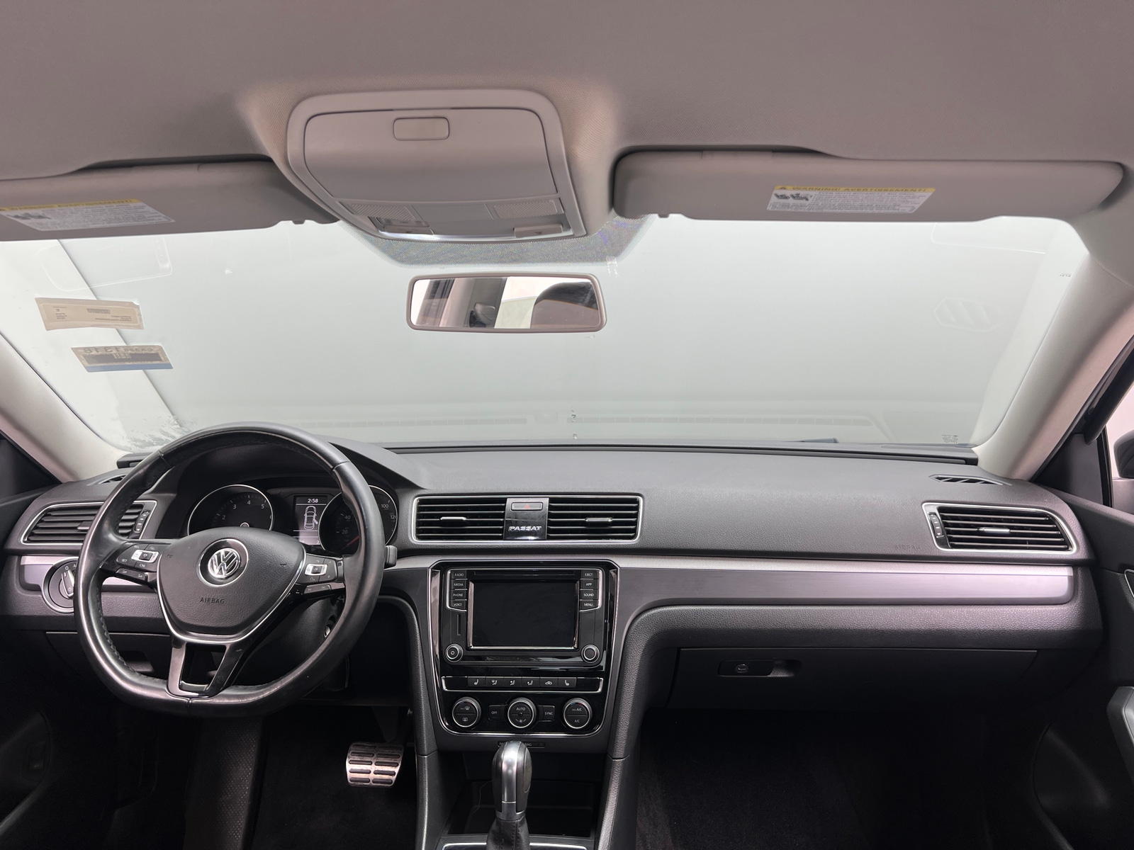 Thumbnail: 2018 Volkswagen Passat - 2