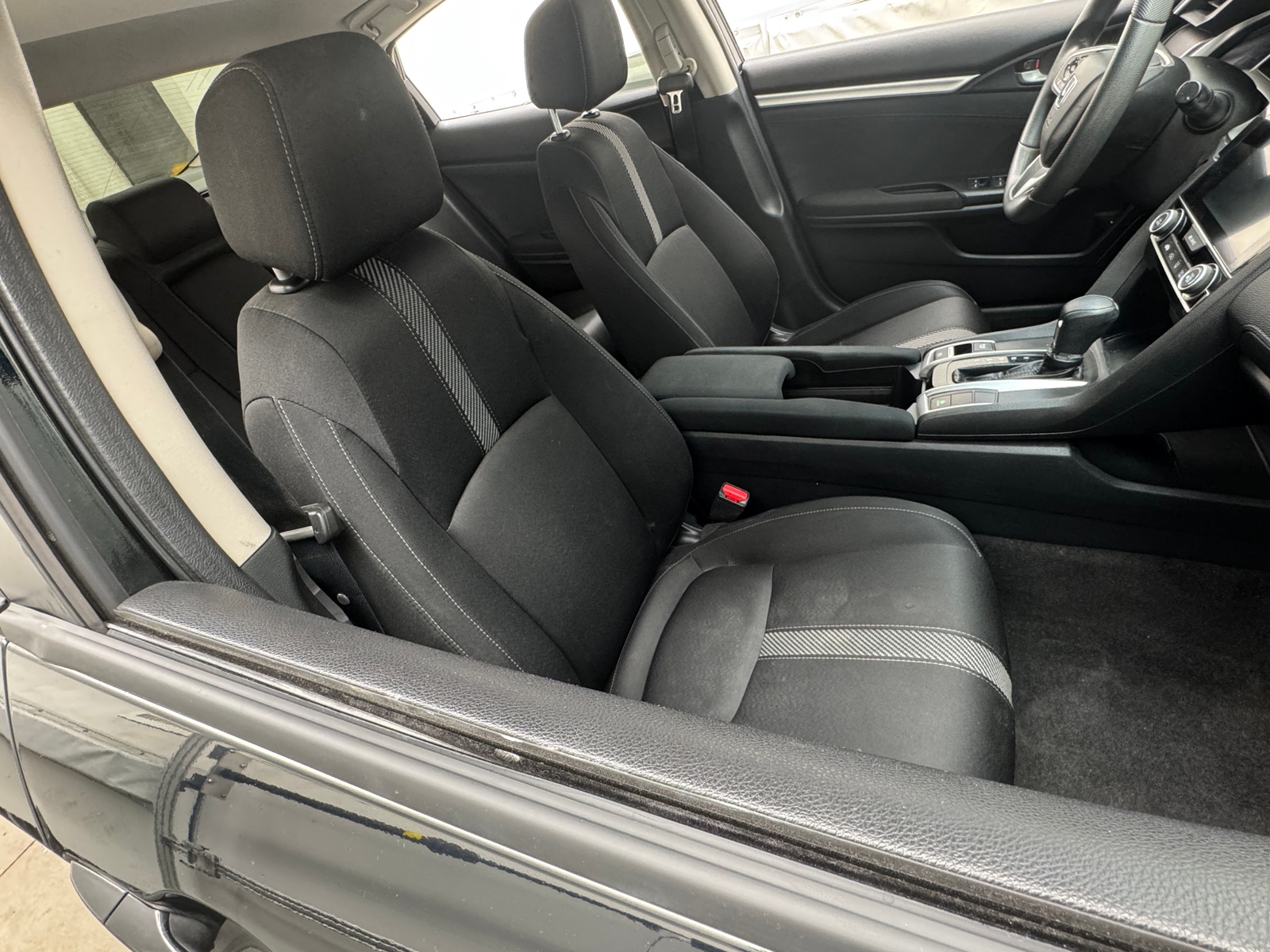 Thumbnail: 2016 Honda Civic - 2