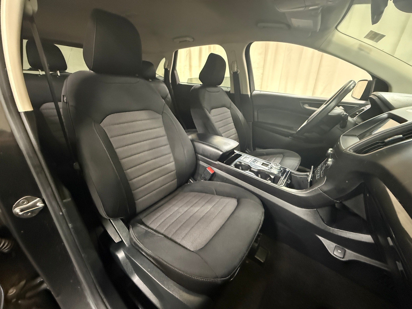 Thumbnail: 2020 Ford Edge - 2