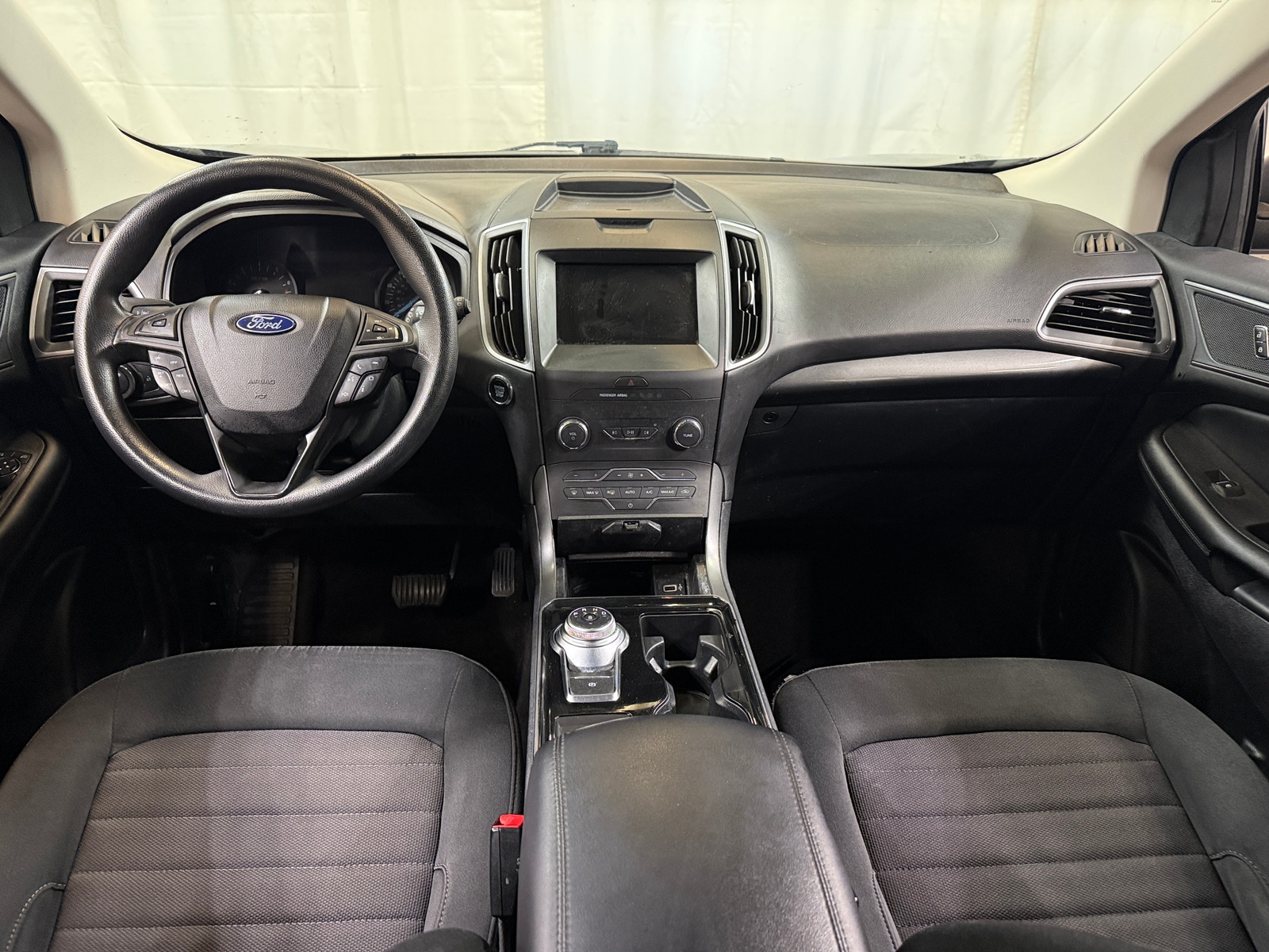 Thumbnail: 2020 Ford Edge - 3