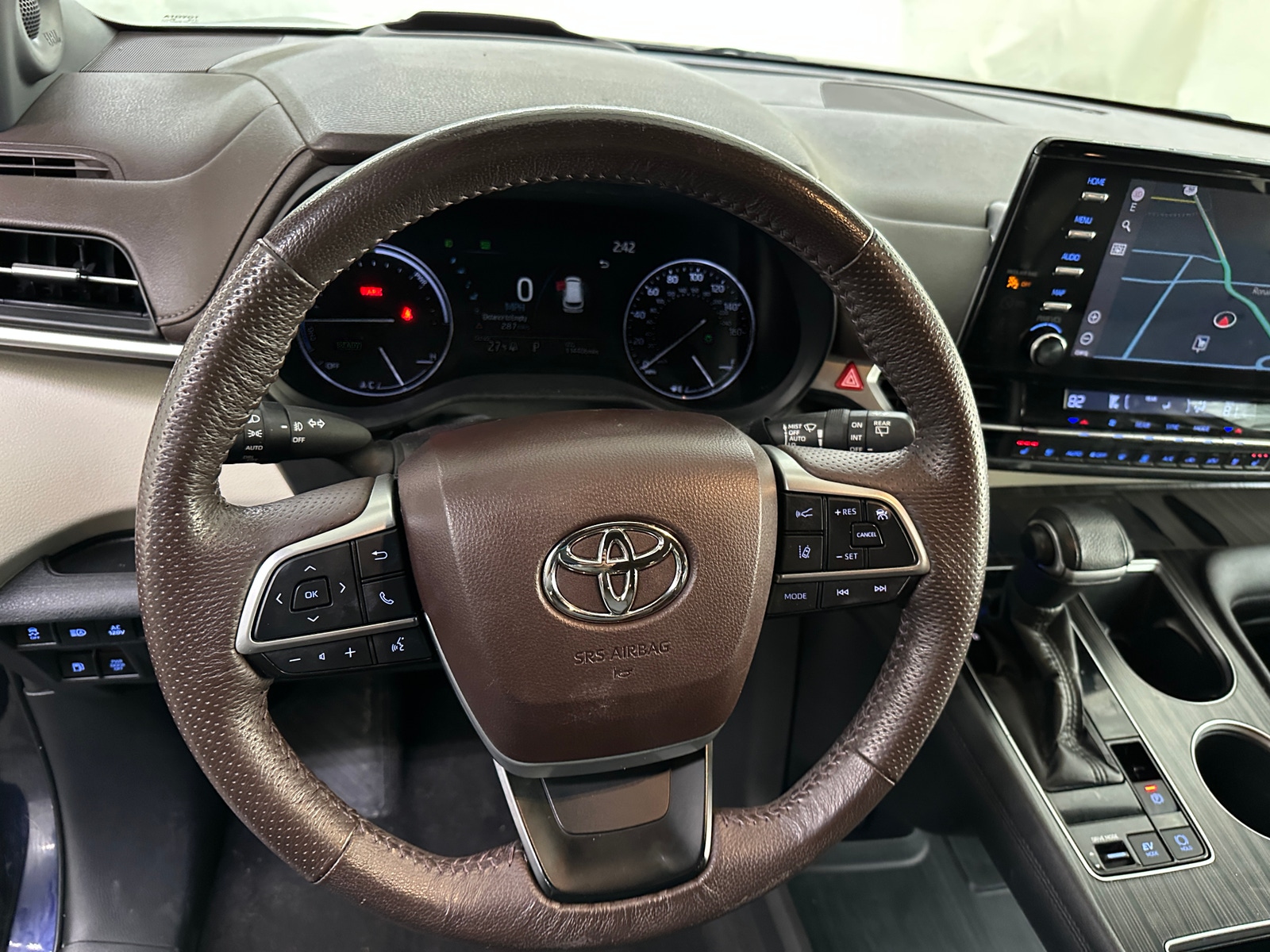 Thumbnail: 2021 Toyota Sienna - 4