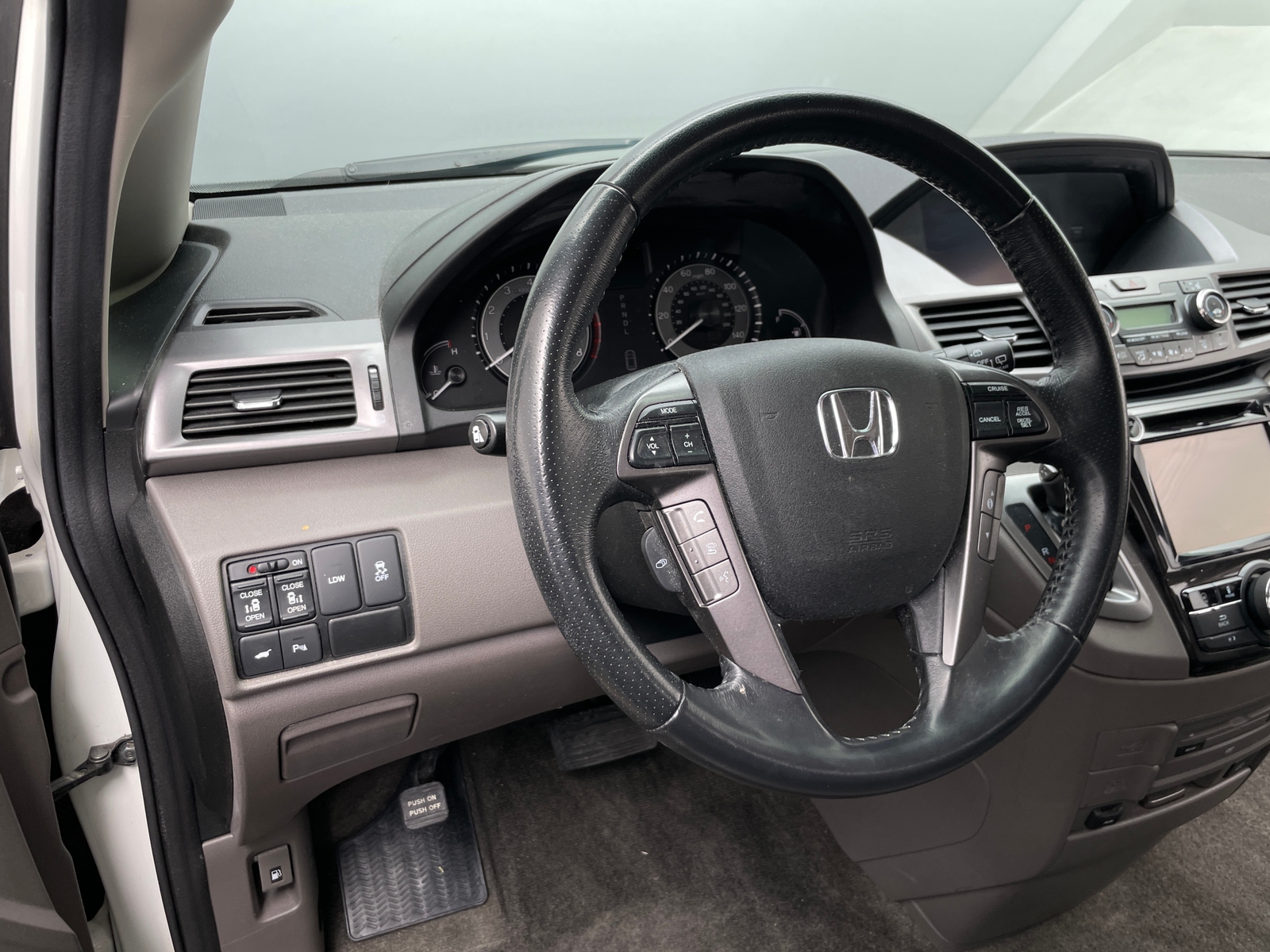 Thumbnail: 2014 Honda Odyssey - 4