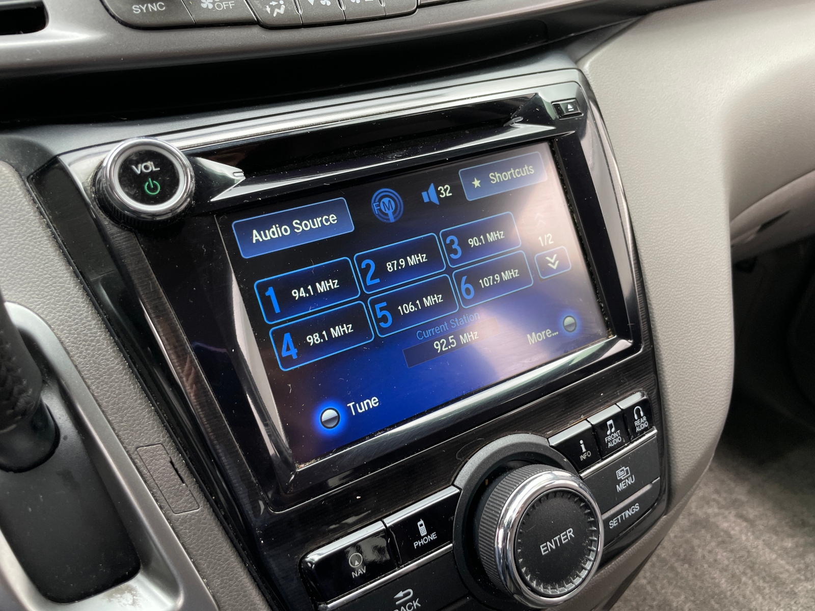 Thumbnail: 2014 Honda Odyssey - 3