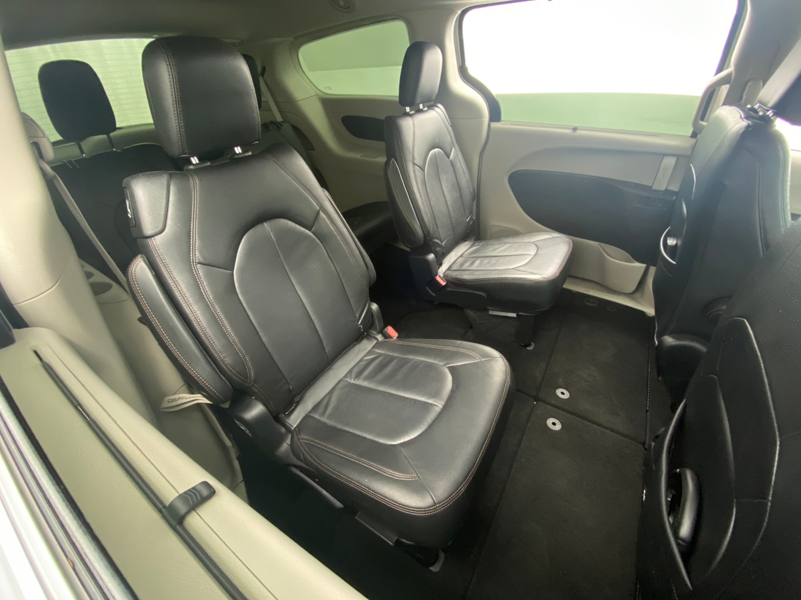 Thumbnail: 2019 Chrysler Pacifica - 6