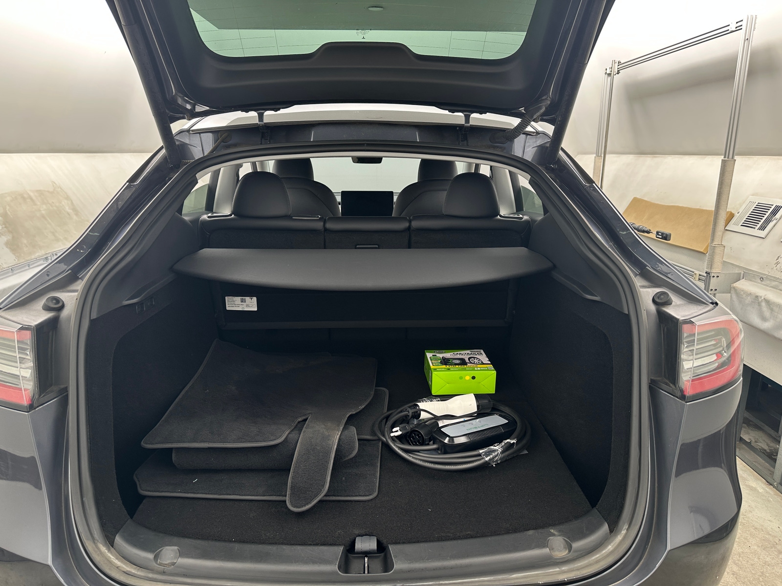 Thumbnail: 2023 Tesla Model Y - 6