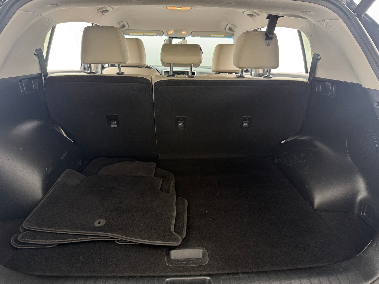 Thumbnail: 2020 Kia Sportage - 6