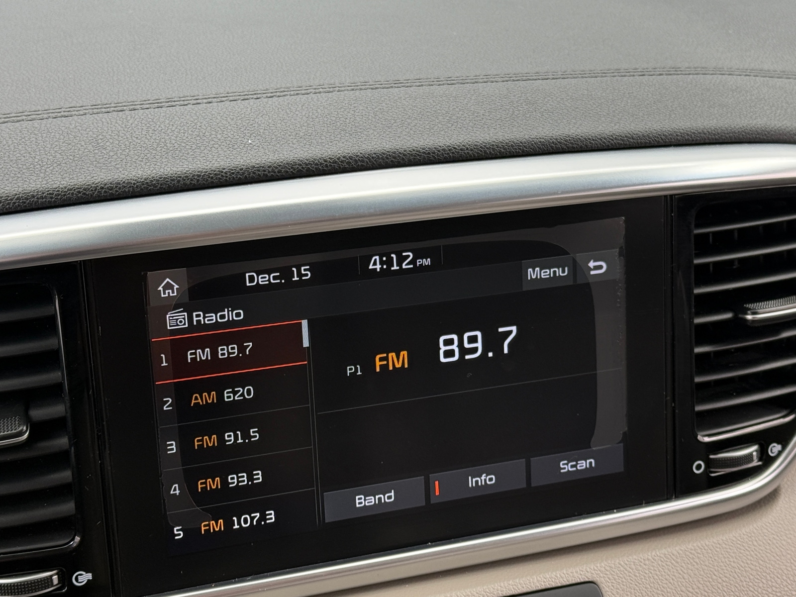 Thumbnail: 2020 Kia Sportage - 3