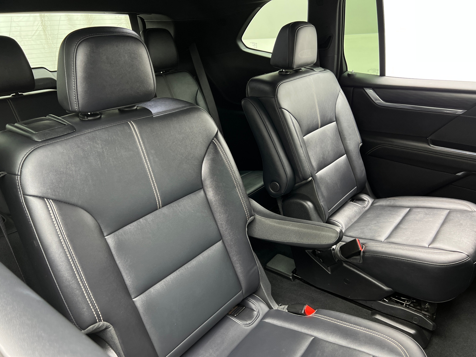 Thumbnail: 2024 GMC Acadia - 5