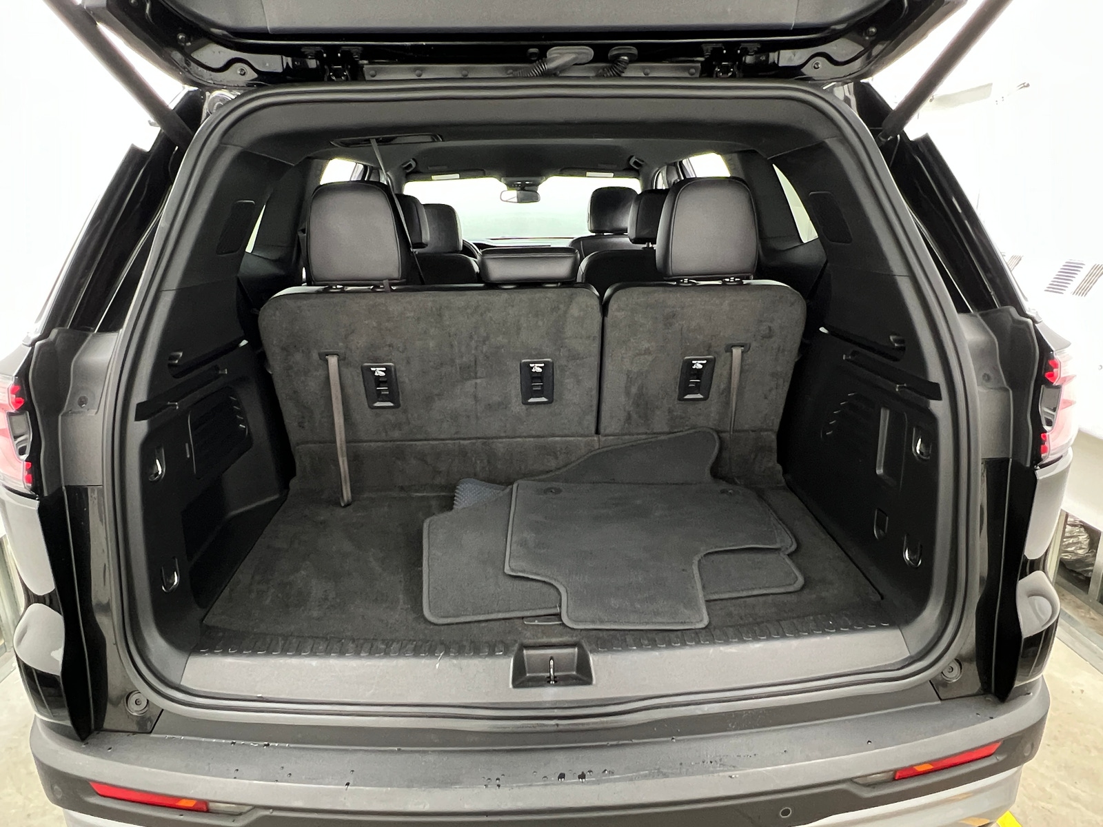 Thumbnail: 2024 GMC Acadia - 6